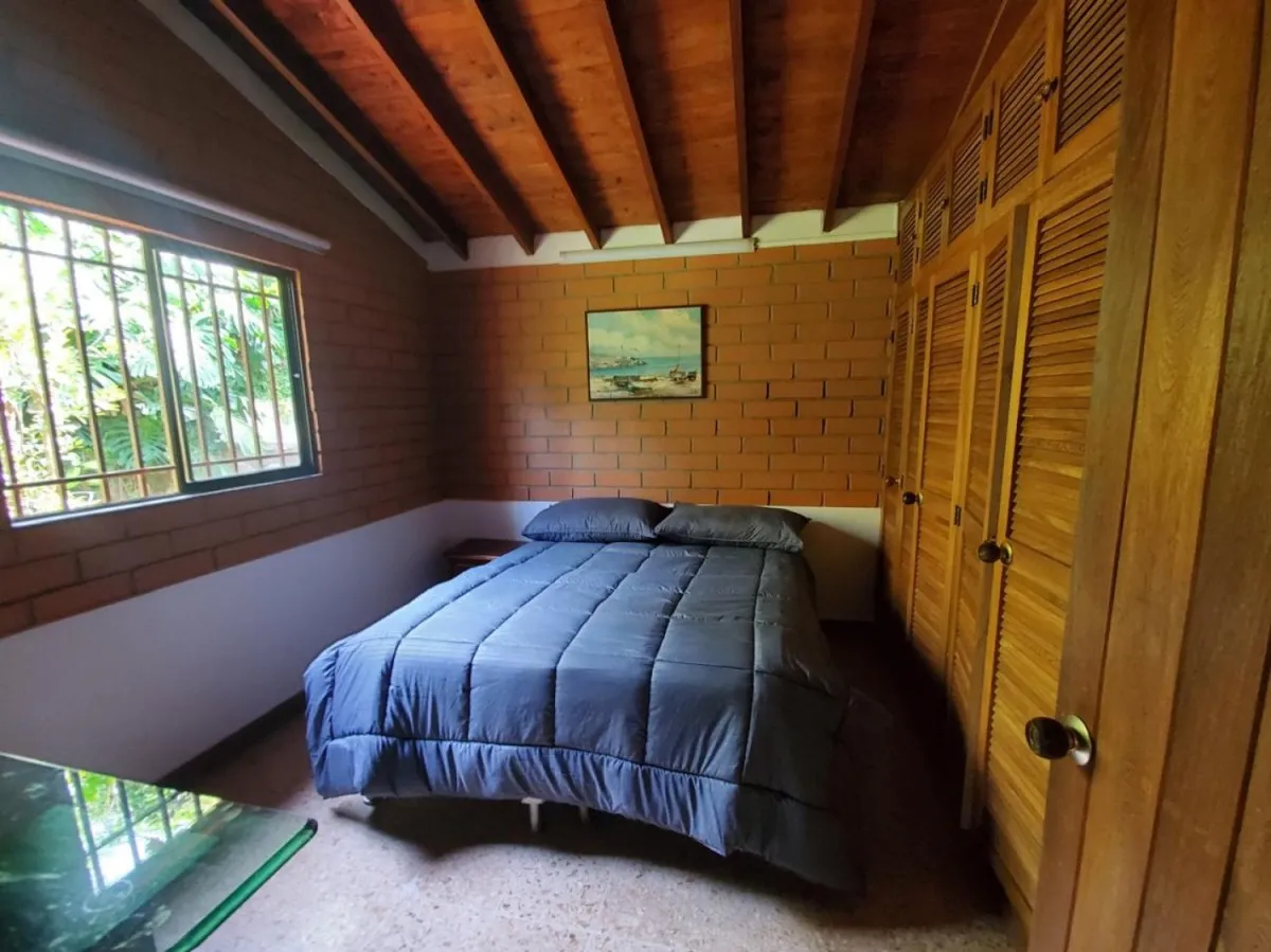 Casa de 7 alcobas en venta en Los Balsos, Medellín, 270 m² · foto 12 de 23