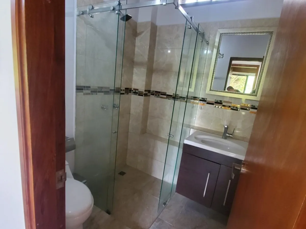 Casa de 7 alcobas en venta en Los Balsos, Medellín, 270 m² · foto 14 de 23