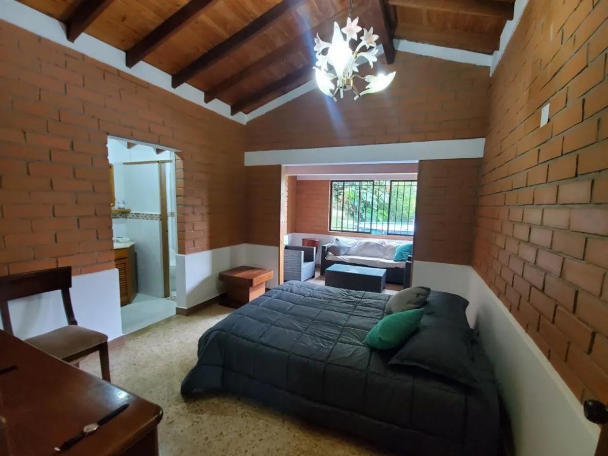 Casa de 7 alcobas en venta en Los Balsos, Medellín, 270 m² · foto 16 de 23