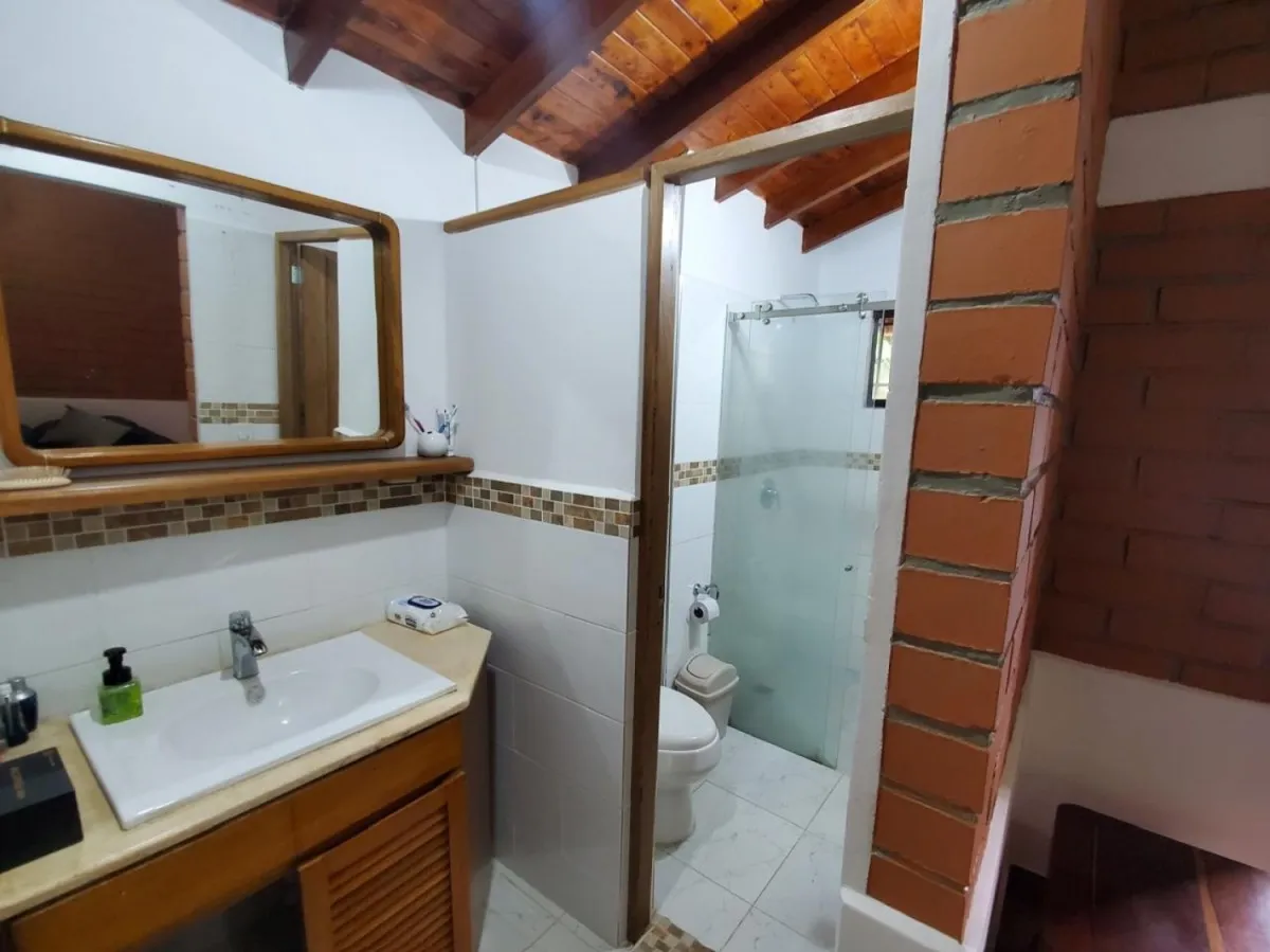 Casa de 7 alcobas en venta en Los Balsos, Medellín, 270 m² · foto 19 de 23