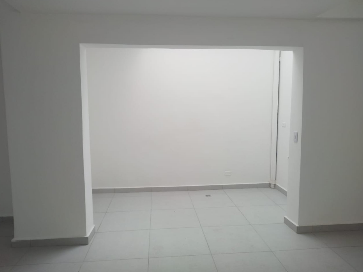 Oficina en arriendo en Belen Malibu, Medellín, 300 m² · foto 5 de 12