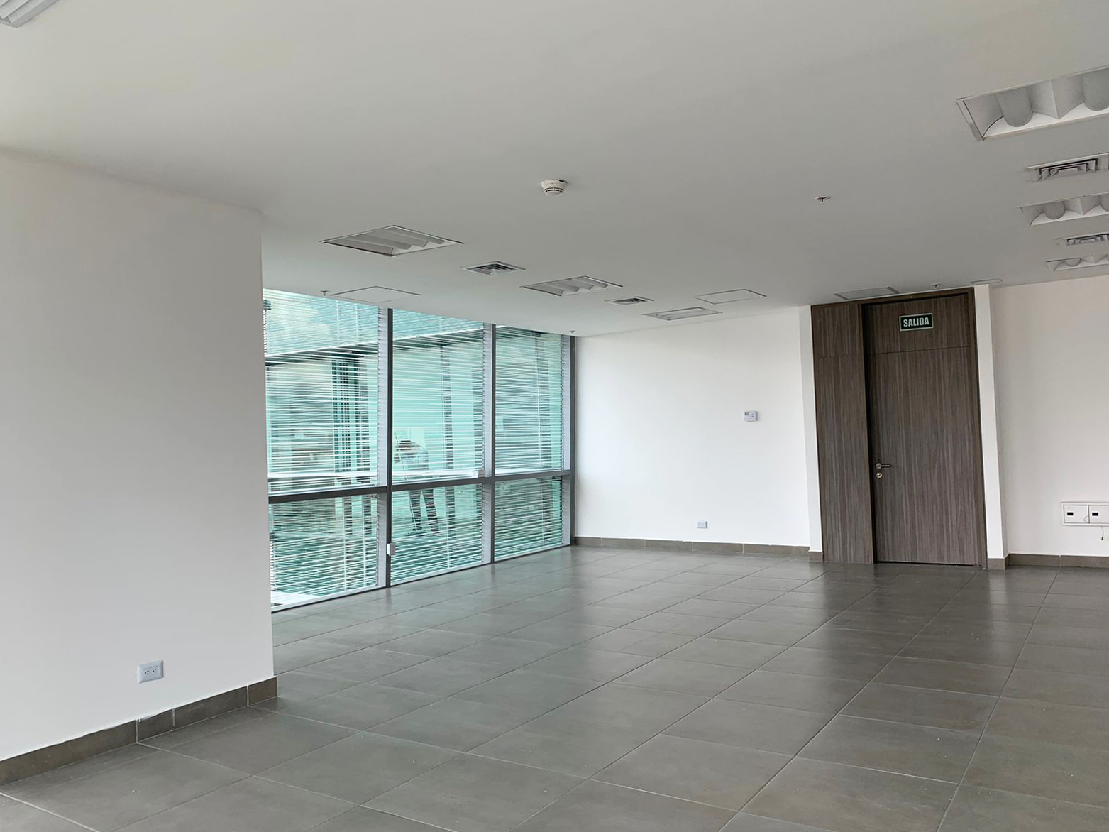 Oficina en venta en Patio Bonito, Medellín, 62 m² · foto 3 de 5