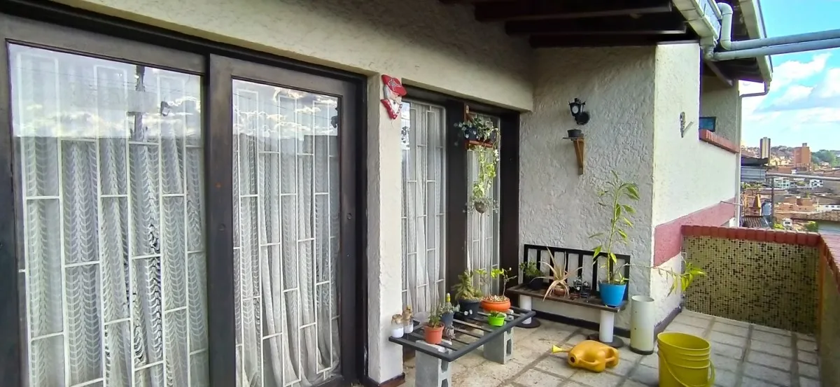 Casa de 10 alcobas en venta en Sucre, Medellín, 525 m² · foto 14 de 24