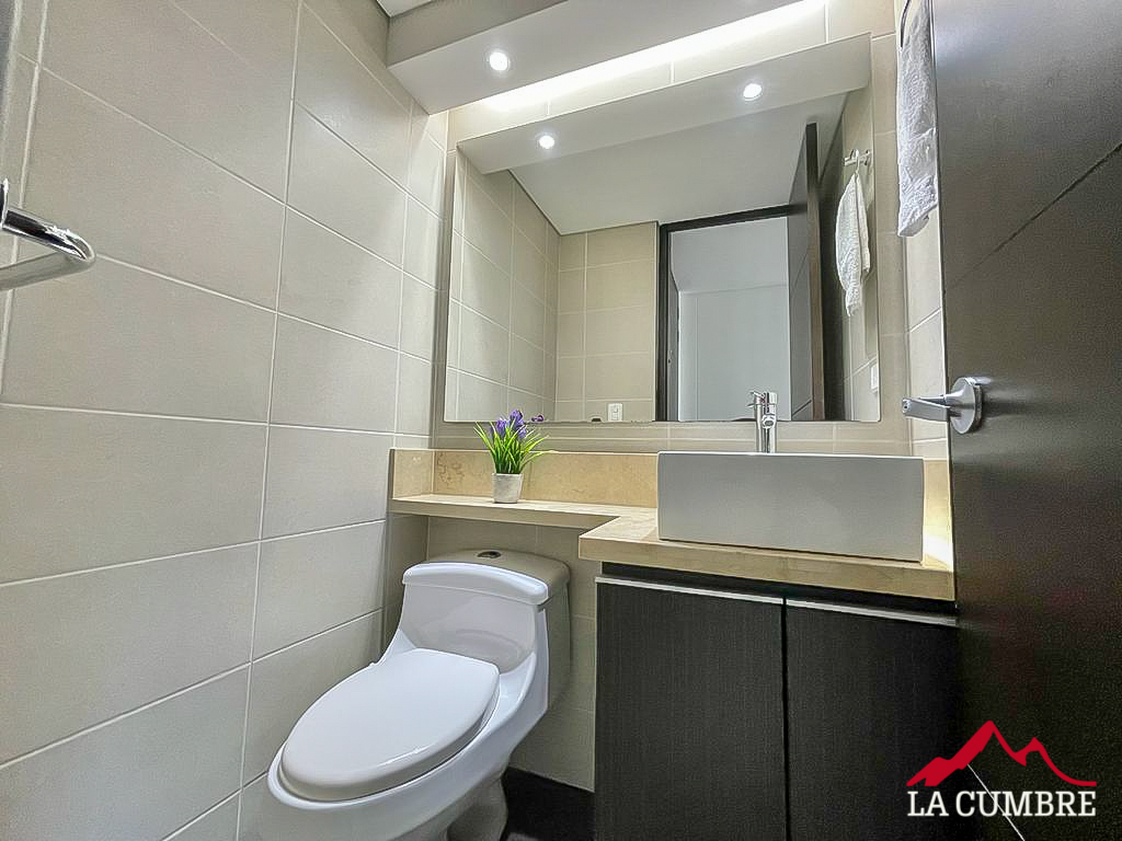 Apartamento de 3 alcobas en arriendo en Santa Maria De Los Angeles, Medellín, 130 m² · foto 11 de 12