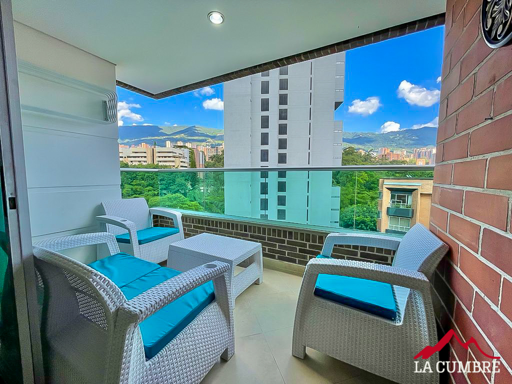 Apartamento de 3 alcobas en arriendo en Santa Maria De Los Angeles, Medellín, 130 m² · foto 3 de 12