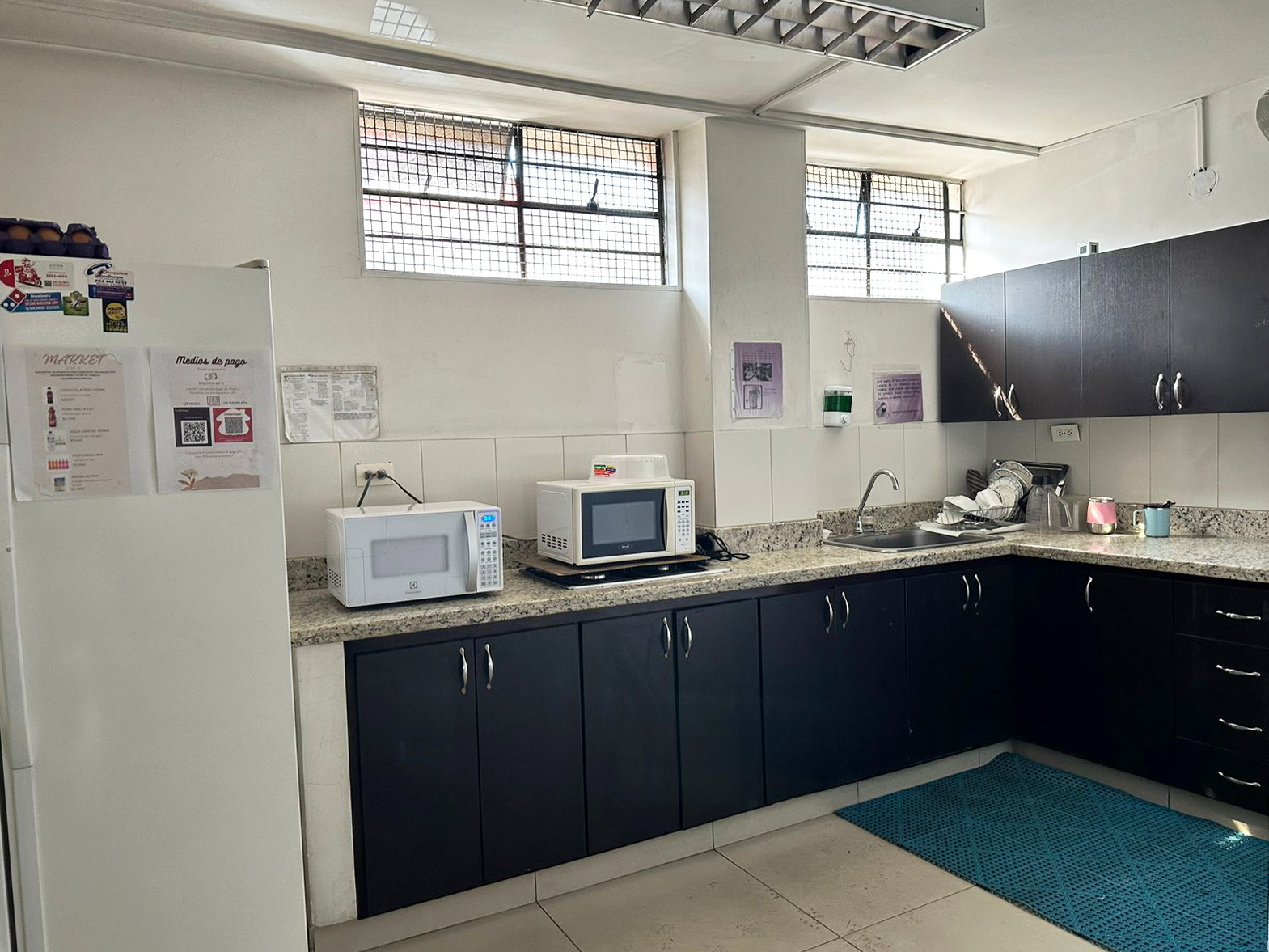 Bodega en arriendo en Perpetuo Socorro, Medellín, 2300 m² · foto 12 de 14