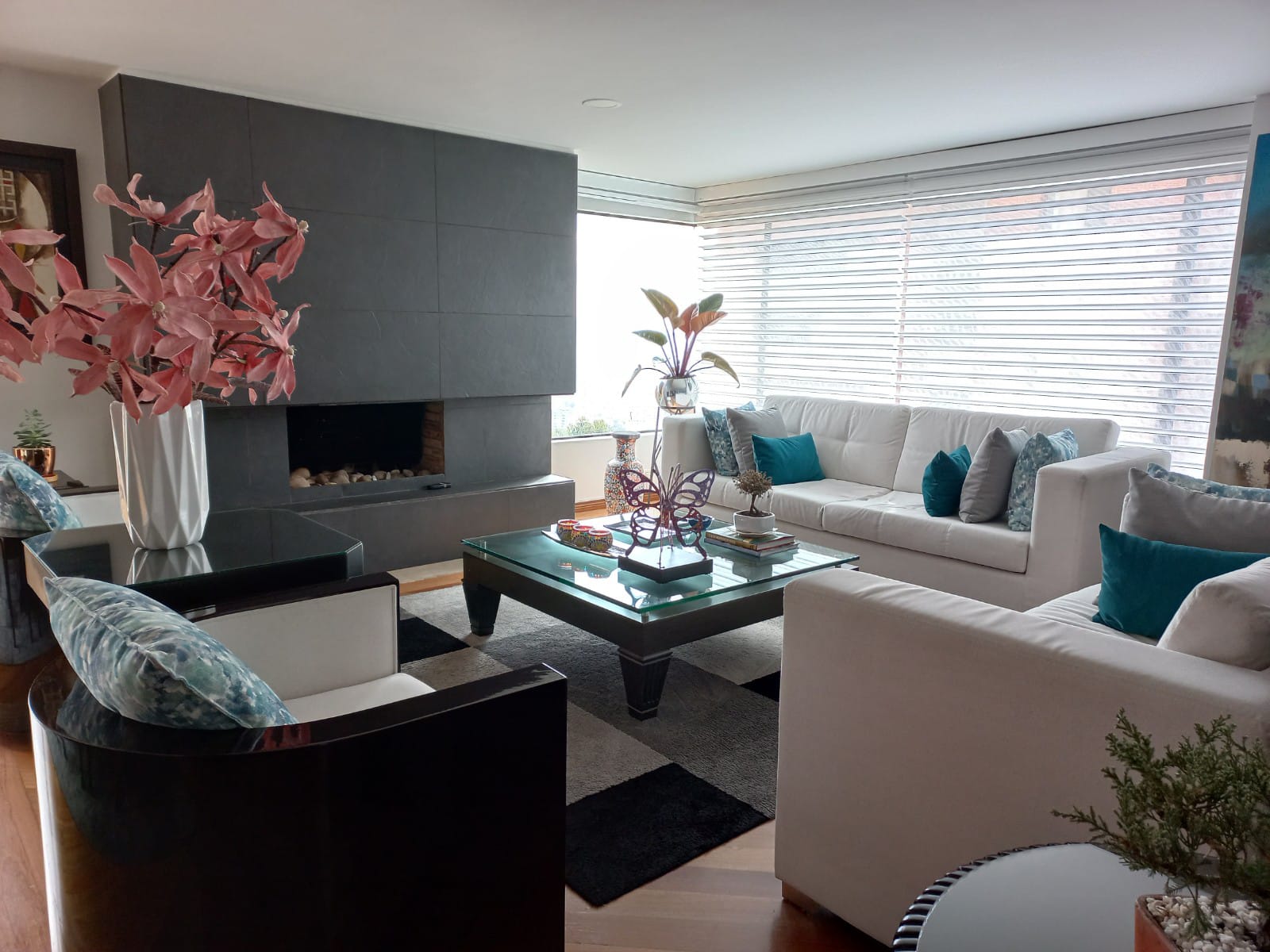 Apartamento de 3 alcobas en venta en Sierras Del Moral, Bogotá, 220 m² · foto 7 de 23