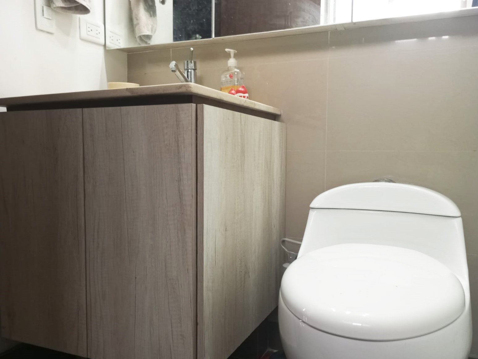 Apartamento de 2 alcobas en arriendo en Los Balsos, Medellín, 76 m² · foto 13 de 15