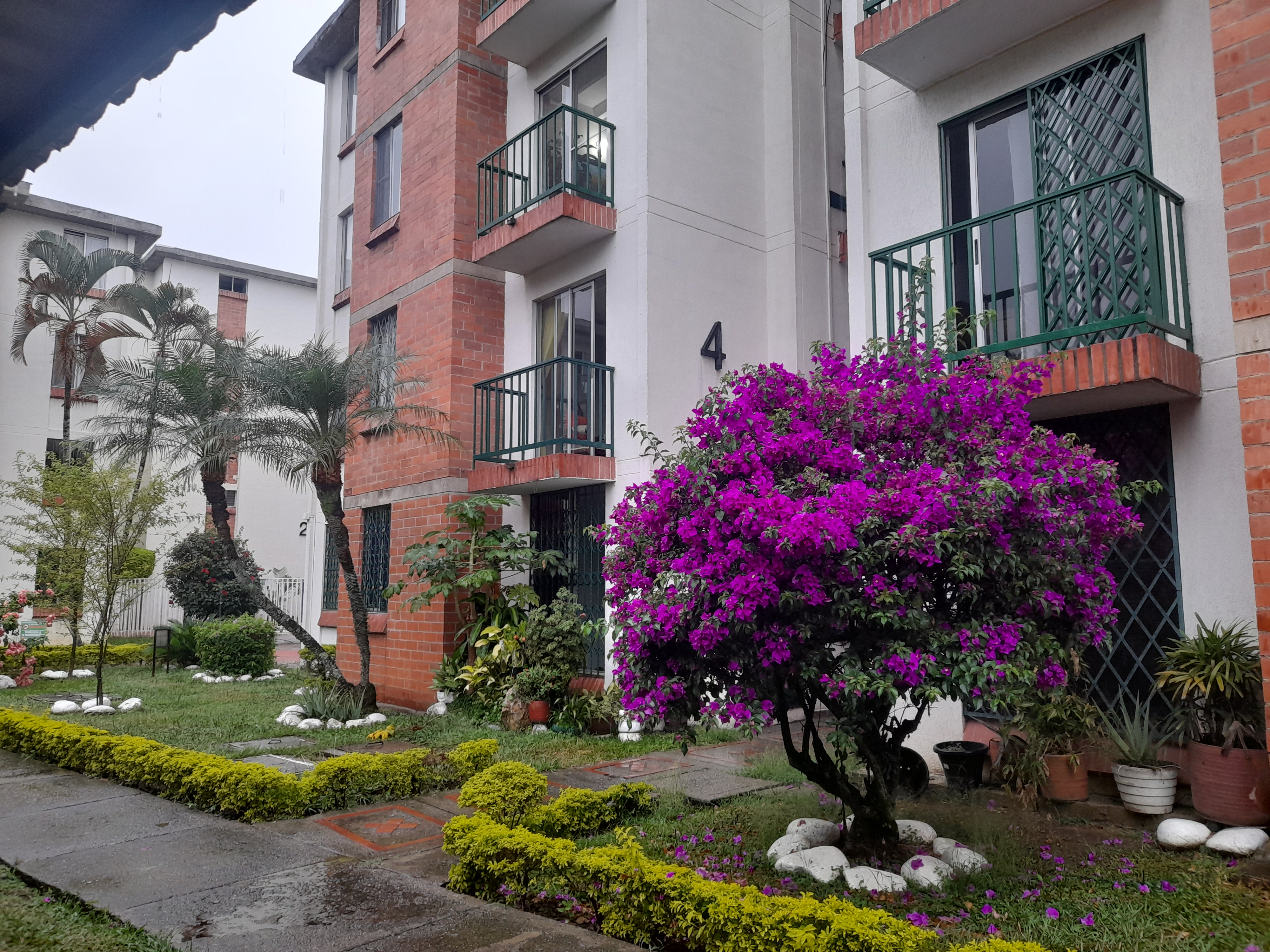 Apartamento en venta en Alferez real, Cali