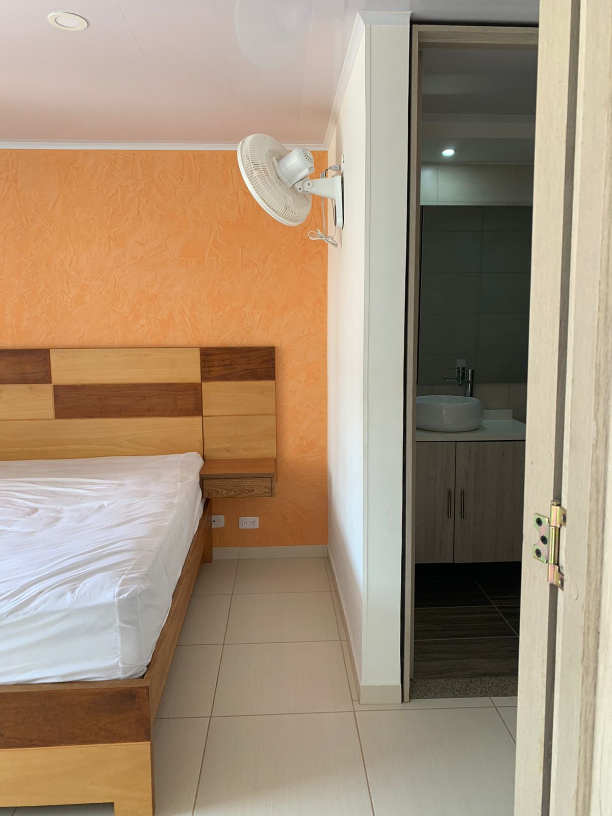 Apartamento de 3 alcobas en venta en Las Palmas, Ricaurte, 82 m² · foto 18 de 24