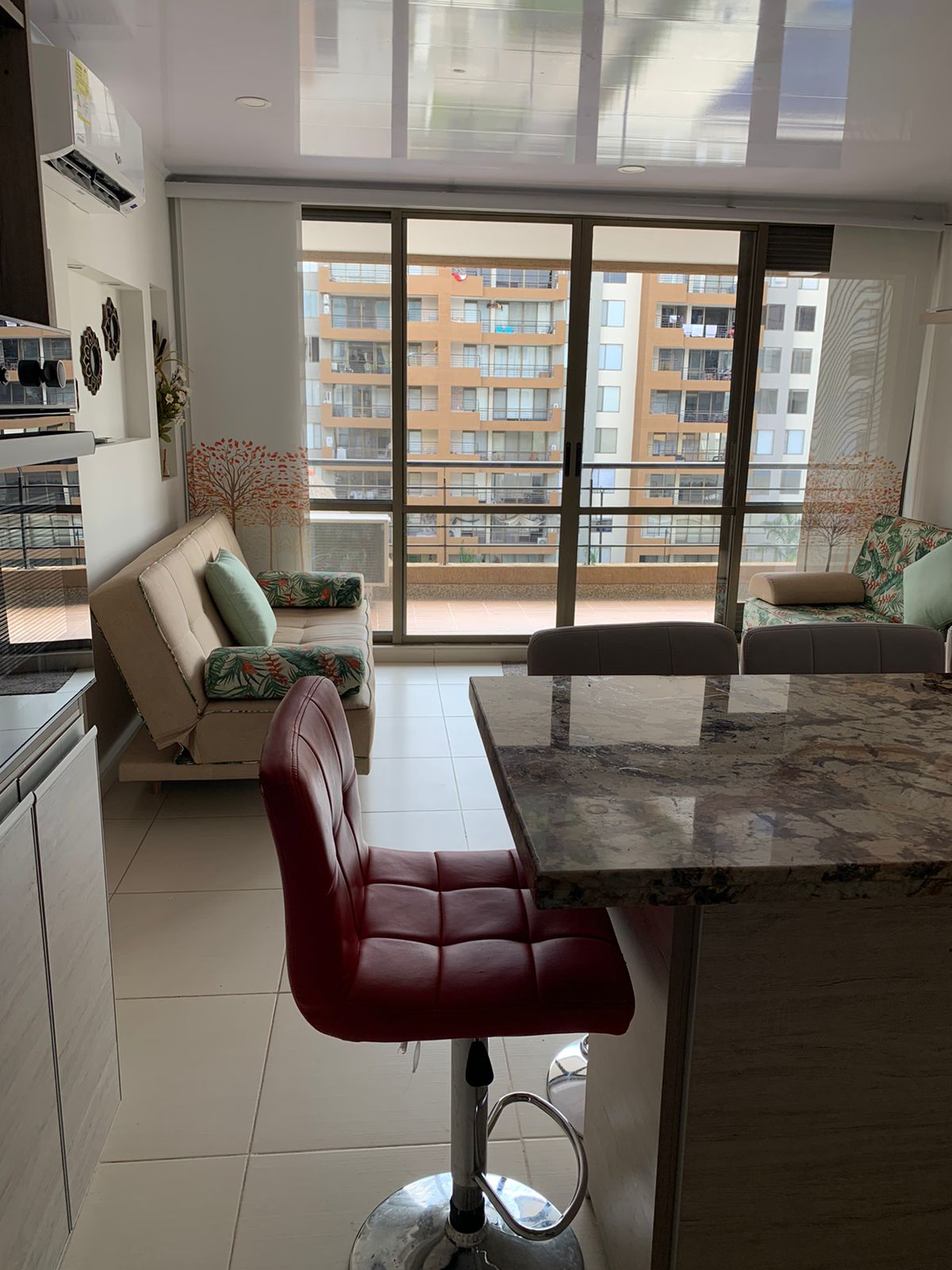 Apartamento de 3 alcobas en venta en Las Palmas, Ricaurte, 82 m² · foto 4 de 24