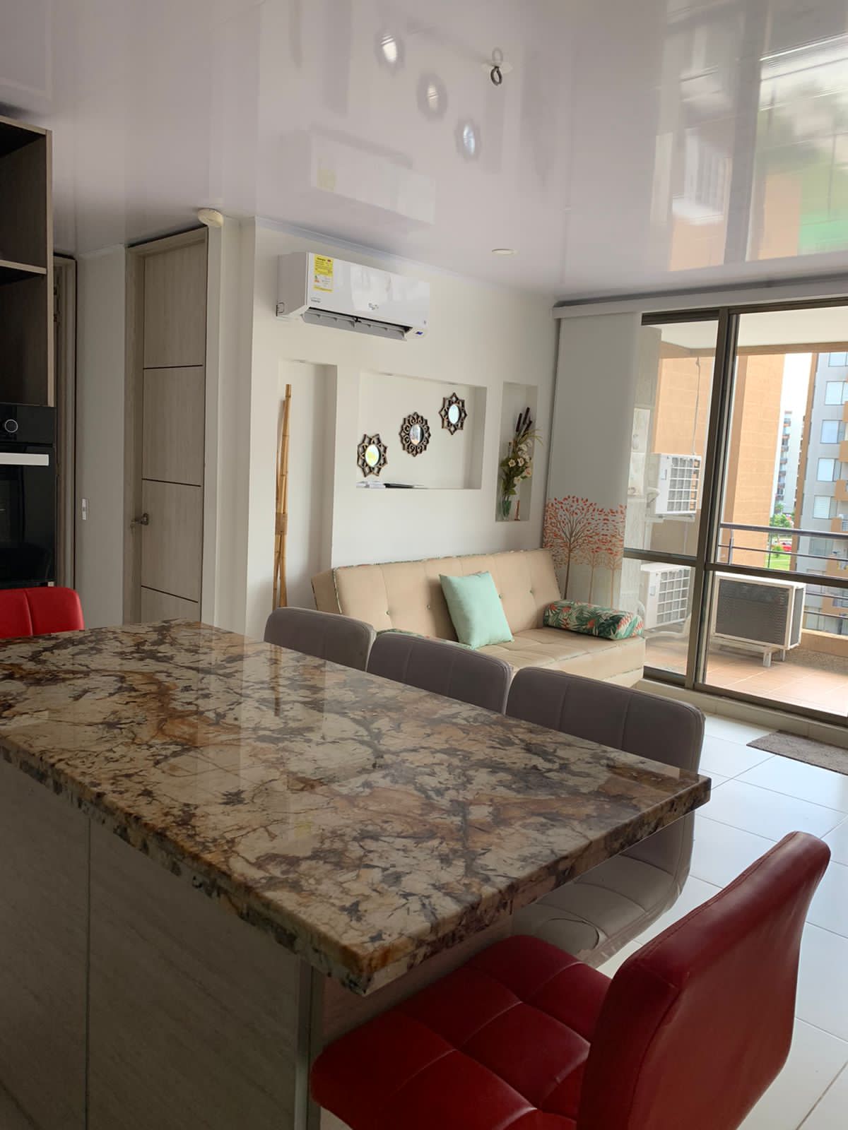 Apartamento de 3 alcobas en venta en Las Palmas, Ricaurte, 82 m² · foto 8 de 24
