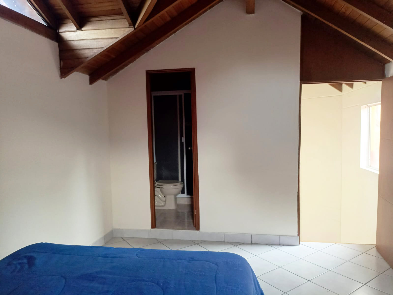 Casa de 5 alcobas en venta en La Mota, Medellín, 149 m² · foto 4 de 17