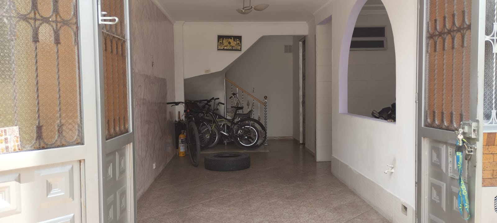 Casa en venta en Alamos, Bogotá · foto 2 de 24