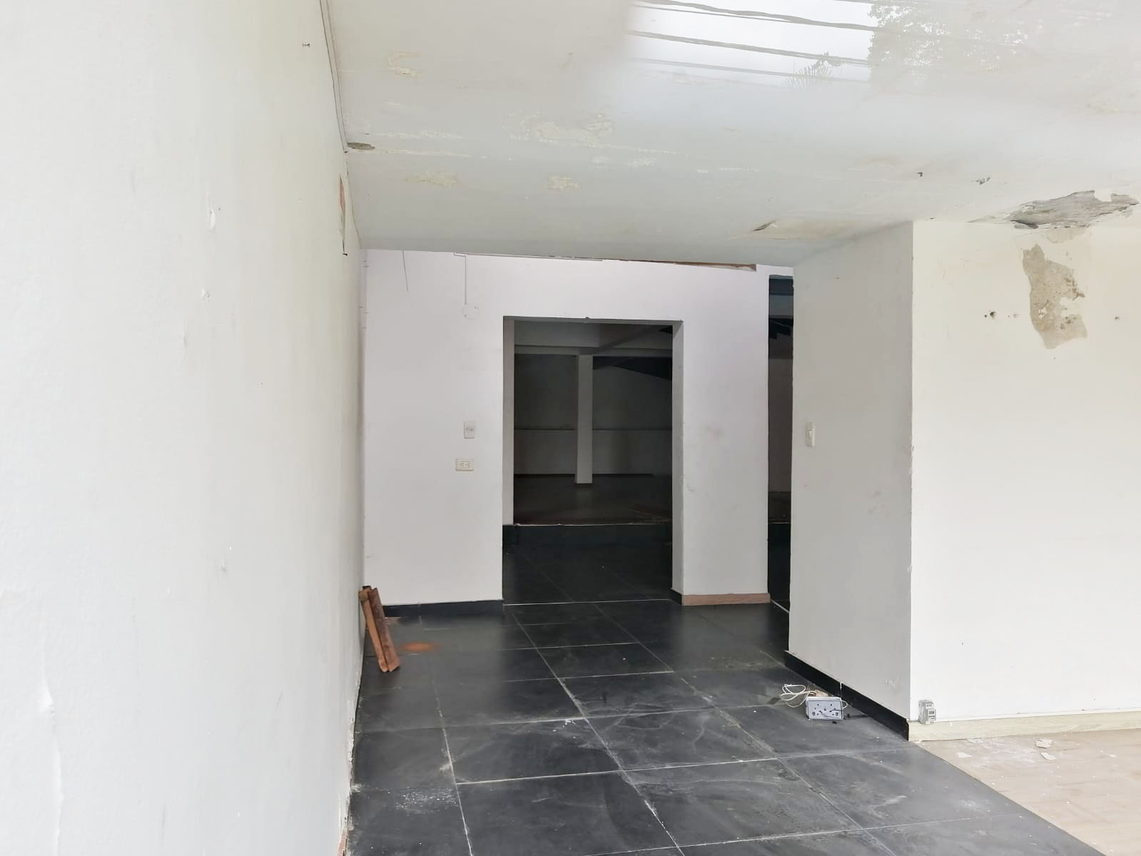 Oficina en arriendo en El Poblado, Medellín, 815 m² · foto 5 de 12