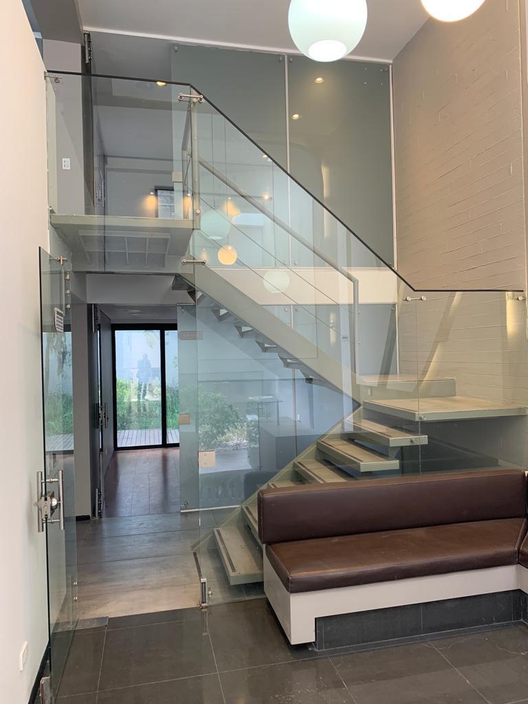 Casa de 4 alcobas en venta en Santa Barbara, Bogotá, 250 m² · foto 9 de 24