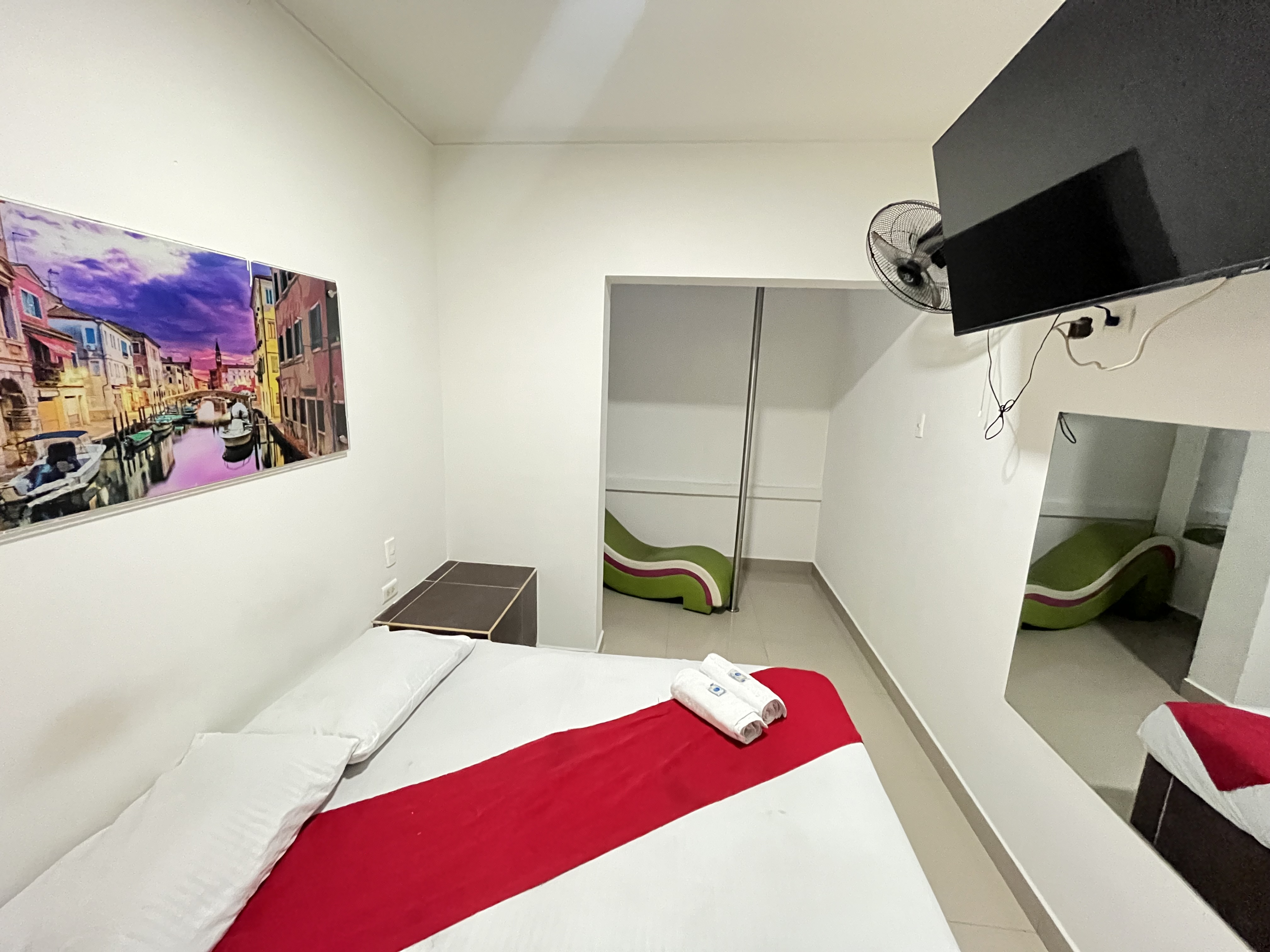 Edificio en venta en La Candelaria, Medellín, 550 m² · foto 10 de 16