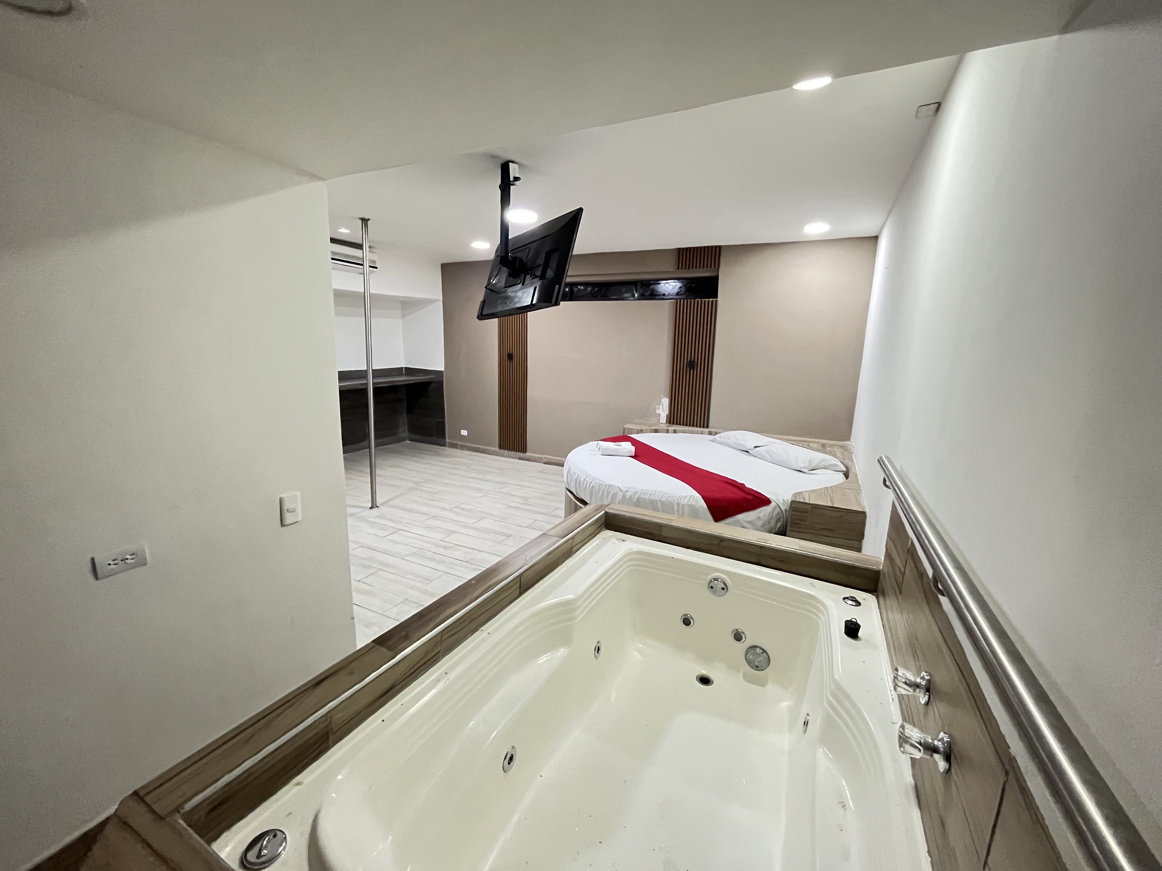 1BR Building in La candelaria (550 m²) for Sale - 4