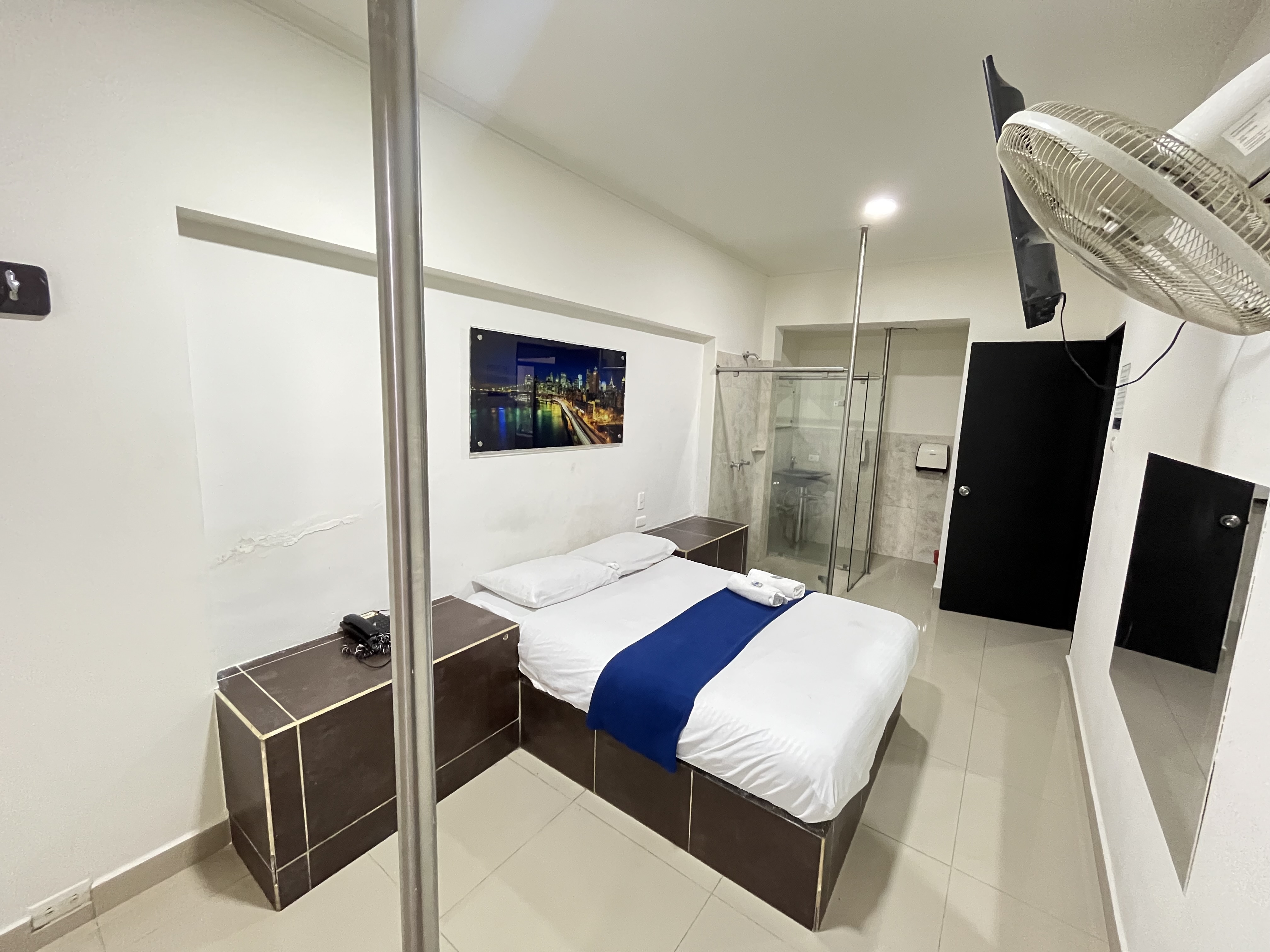 Edificio en venta en La Candelaria, Medellín, 550 m² · foto 6 de 16