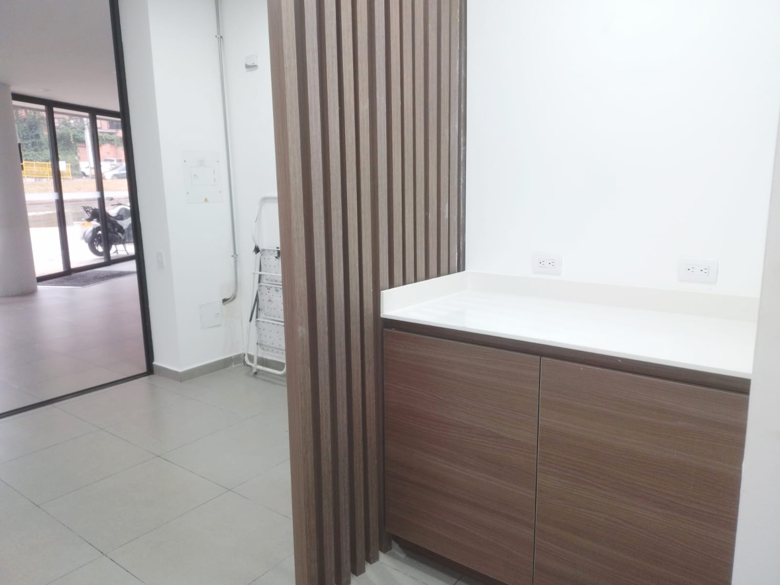 Consultorio en arriendo en Transversal Inferior, Medellín, 145 m² · foto 9 de 16