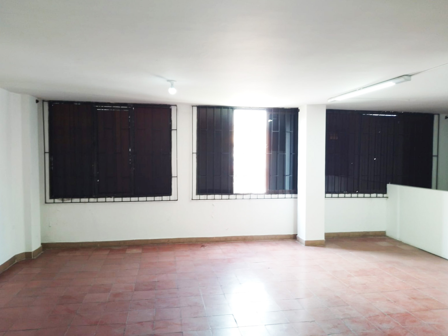 Bodega en arriendo en El Poblado, Medellín, 360 m² · foto 10 de 17