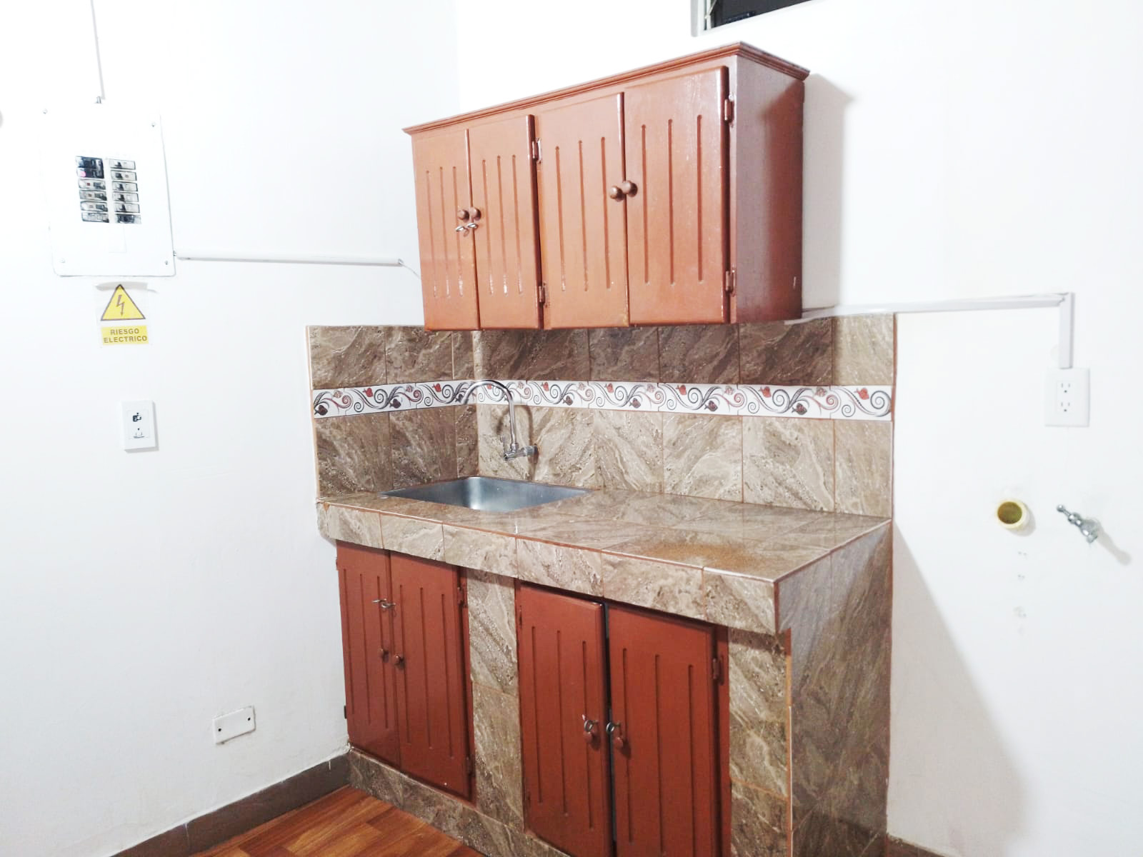Bodega en arriendo en El Poblado, Medellín, 360 m² · foto 16 de 17