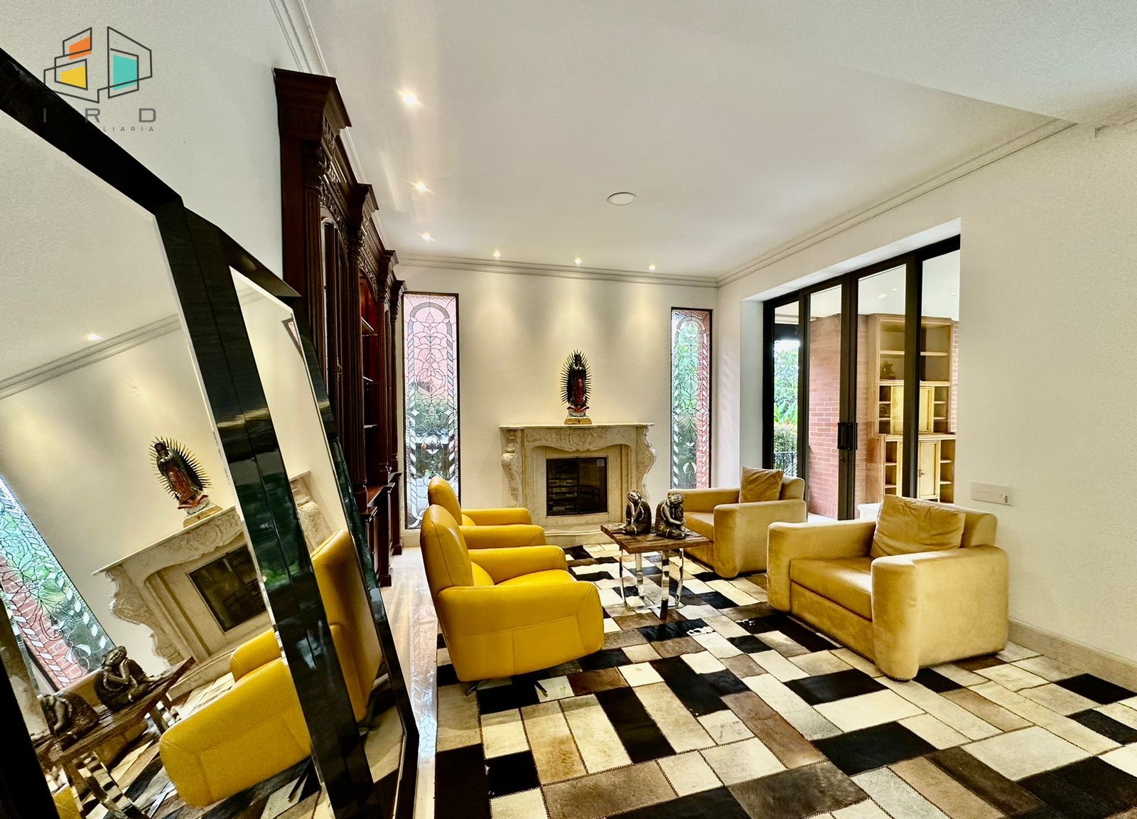 Casa de 4 alcobas en arriendo en Medellín, 450 m² · foto 13 de 24