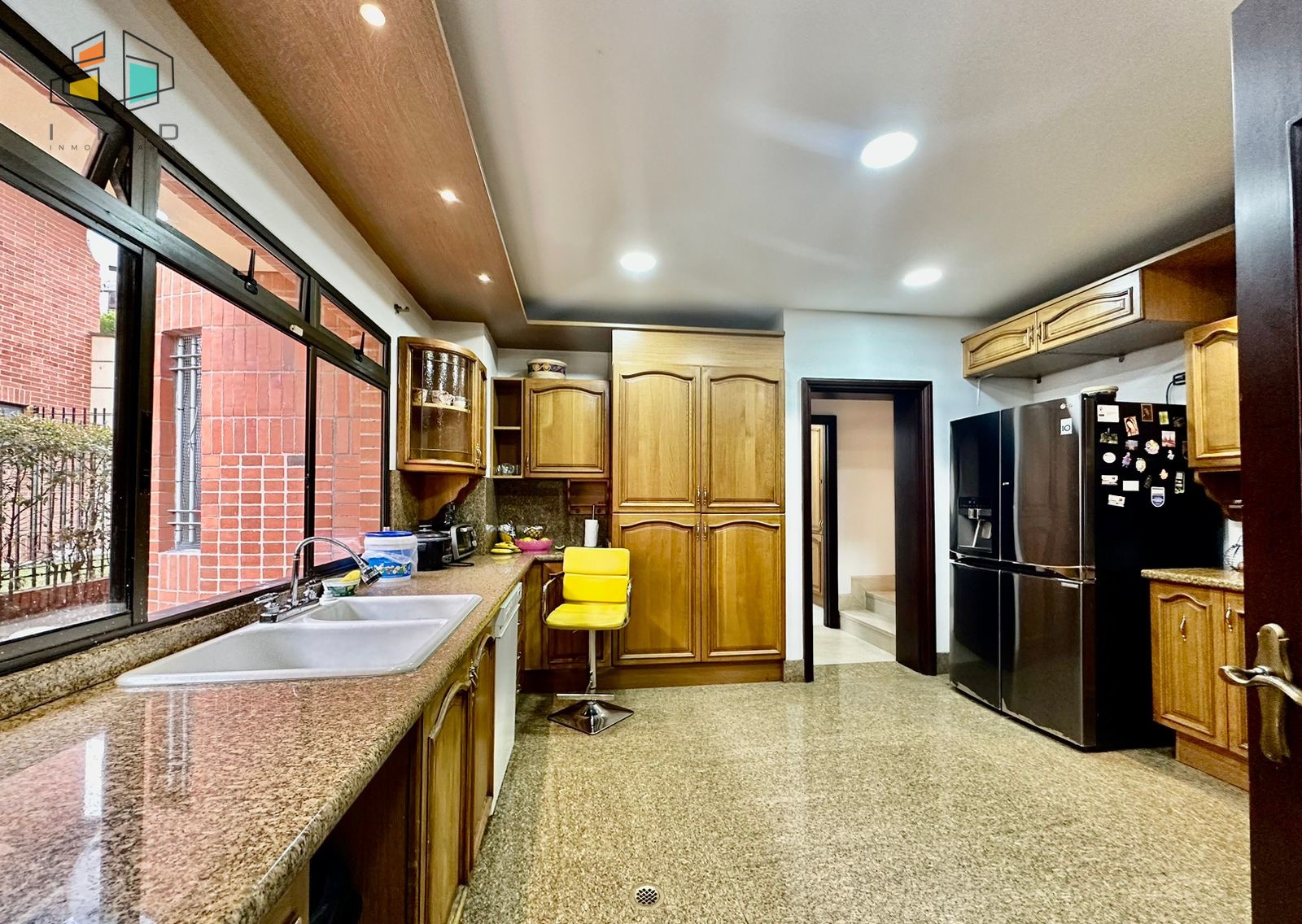 Casa de 4 alcobas en arriendo en Medellín, 450 m² · foto 15 de 24