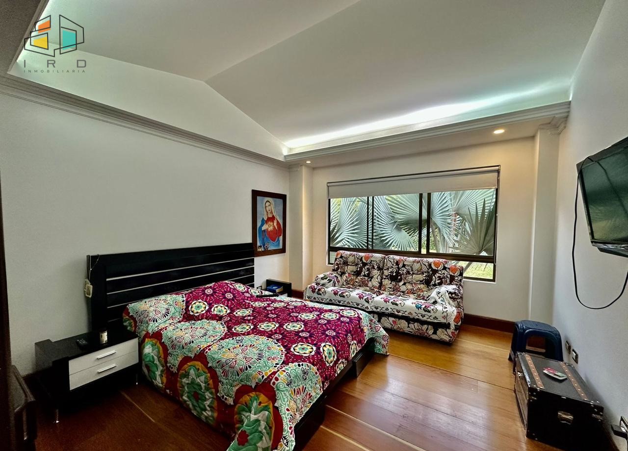 Casa de 4 alcobas en arriendo en Medellín, 450 m² · foto 21 de 24