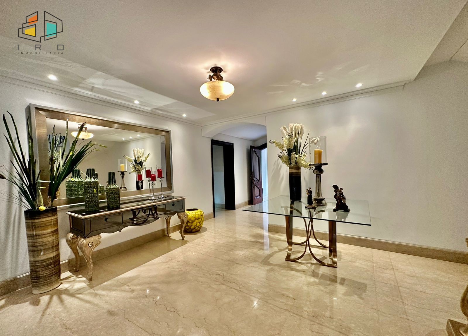 Casa de 4 alcobas en arriendo en Medellín, 450 m² · foto 5 de 24