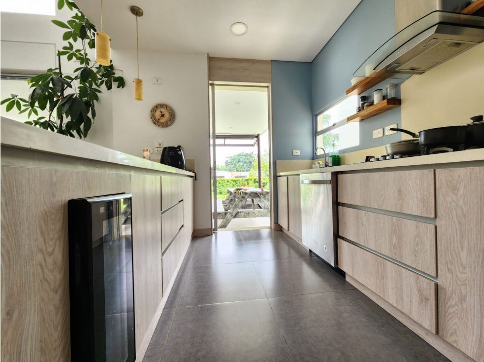Casa de 4 alcobas en venta en Vía El Caimo, Armenia, 285 m² · foto 7 de 17