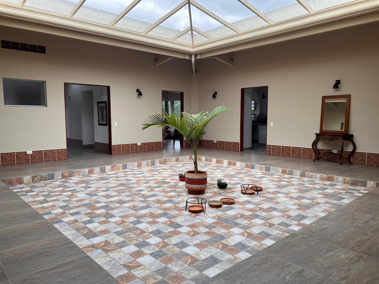 Casa de 5 alcobas en venta en La Ceja, 450 m² · foto 13 de 18