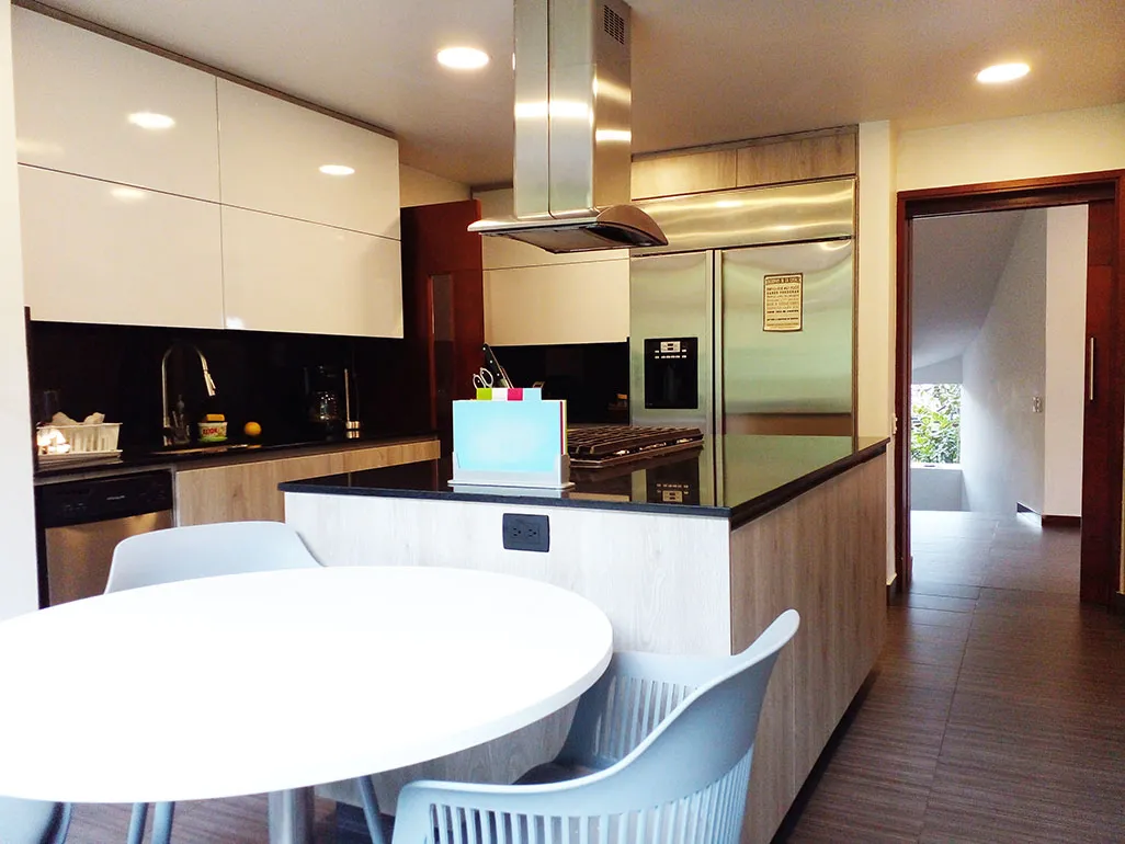 Casa de 3 alcobas en venta en Los Balsos, Medellín, 437 m² · foto 6 de 20