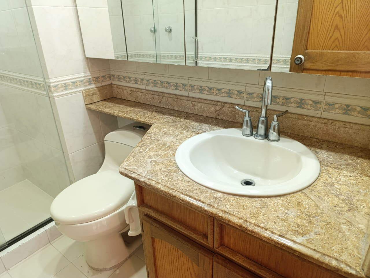 Apartamento en arriendo en San Lucas, Medellín · foto 17 de 18