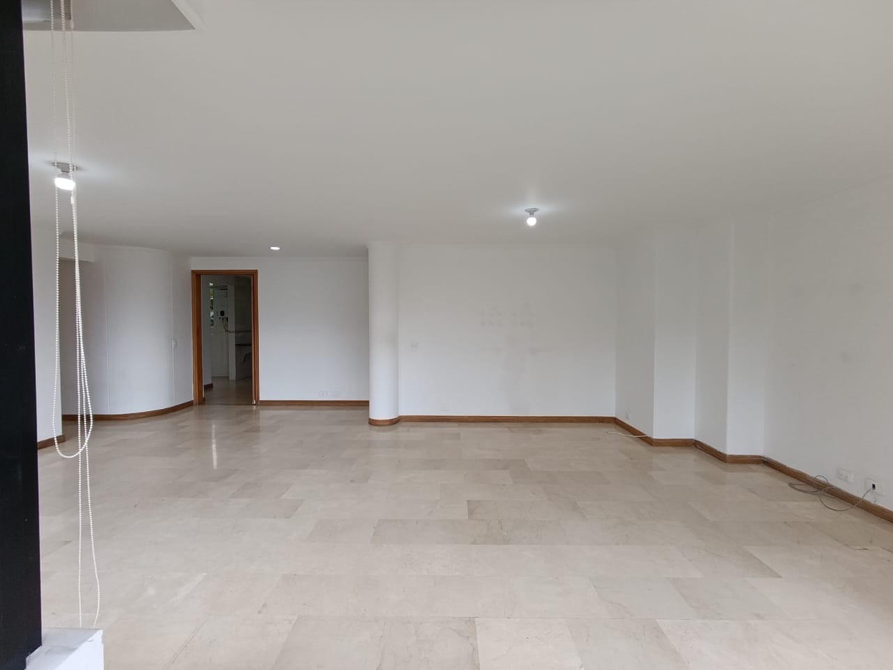 Apartamento en arriendo en San Lucas, Medellín · foto 3 de 18