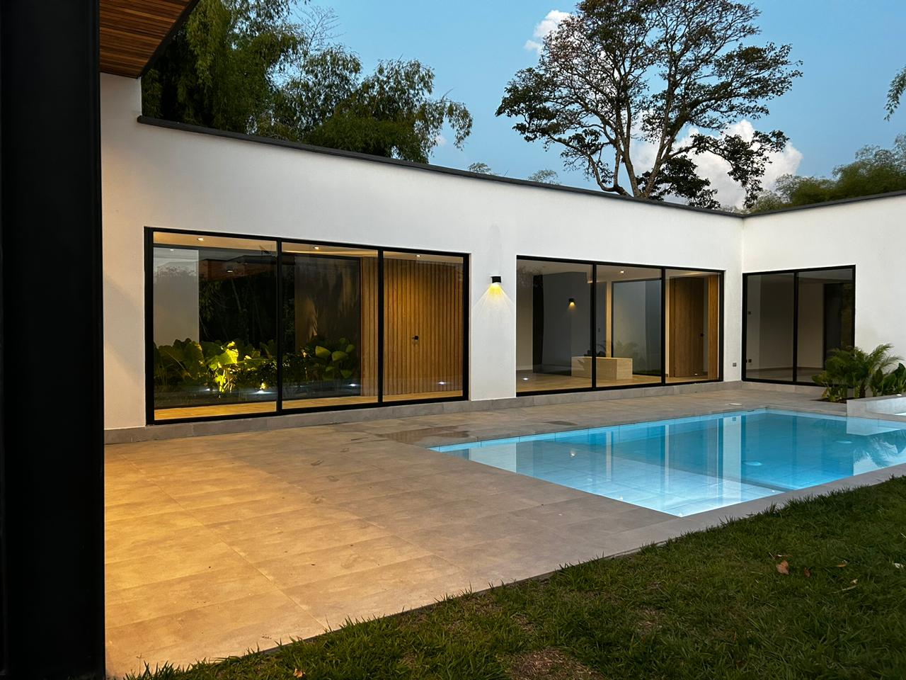 Casa de 3 alcobas en venta en Cerritos, Pereira · foto 2 de 17