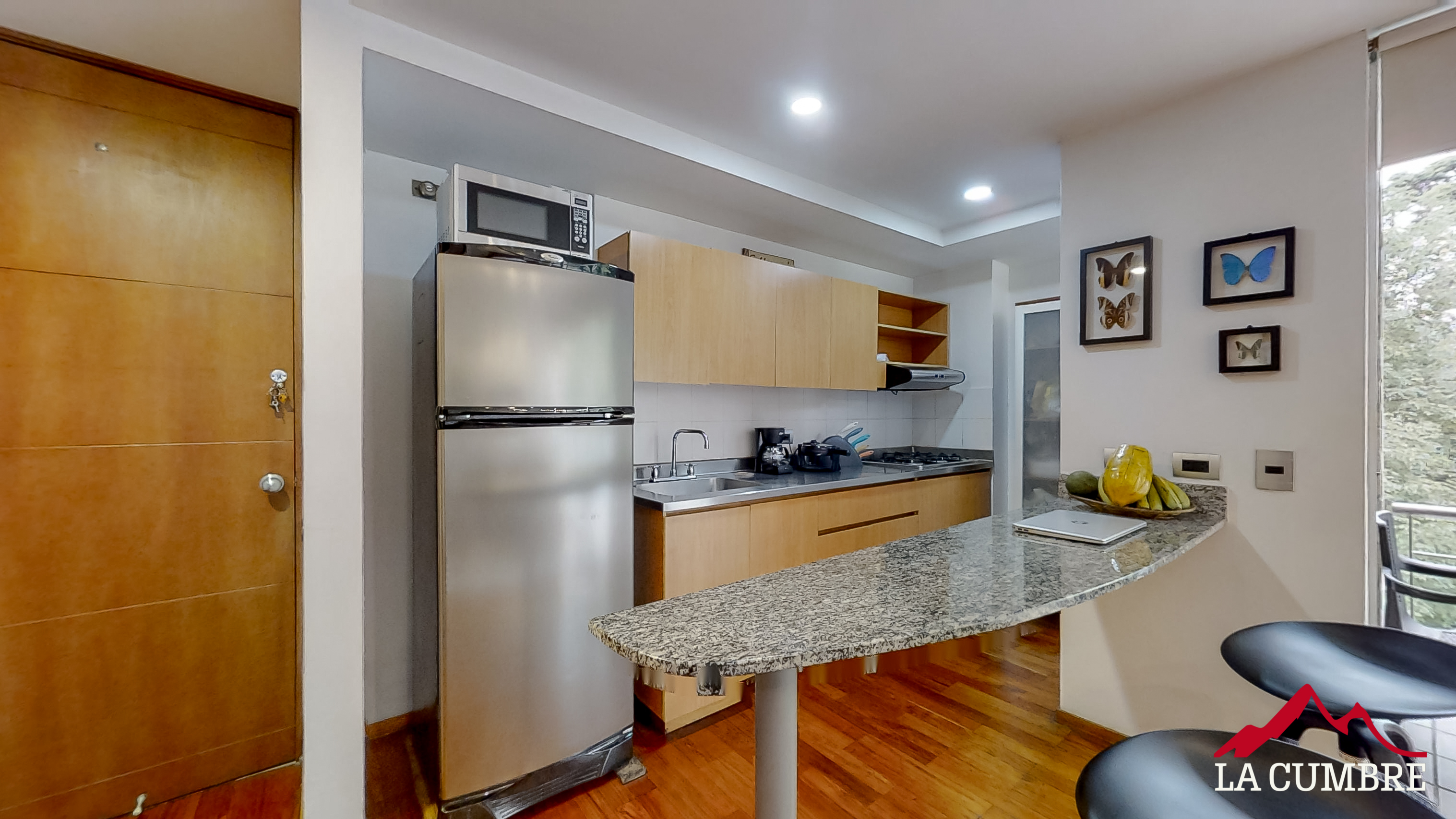Apartamento en arriendo en El Poblado, Medellín · foto 2 de 10