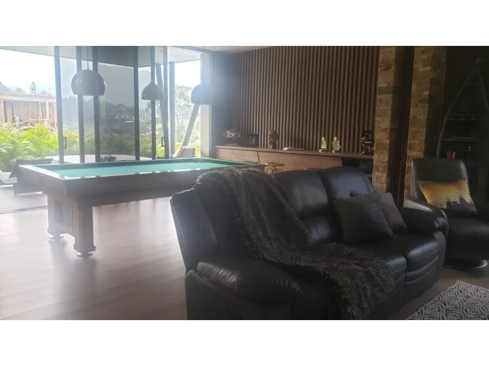 Casa de 4 alcobas en venta en Escobero, Envigado, 500 m² · foto 16 de 24