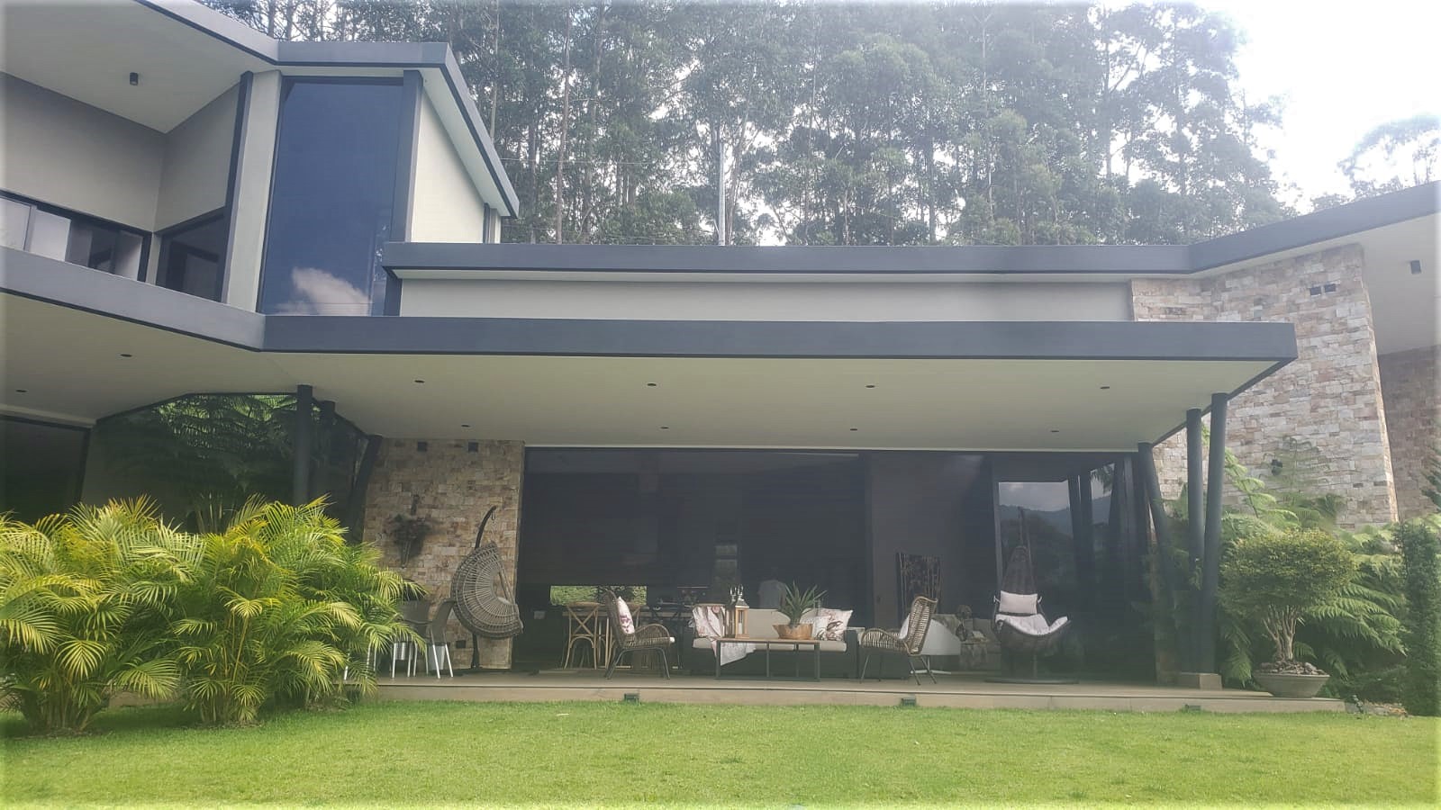 Casa de 4 alcobas en venta en Escobero, Envigado, 500 m² · foto 4 de 24