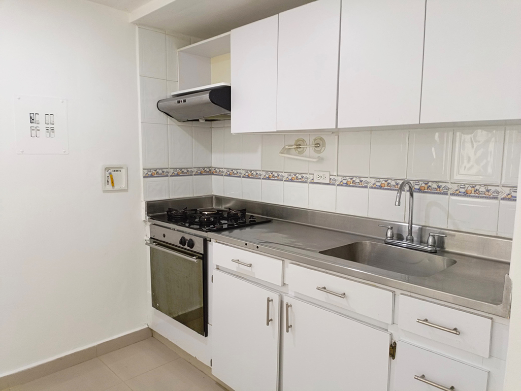 Apartamento de 3 alcobas en arriendo en Miravalle, Medellín, 101 m² · foto 10 de 17