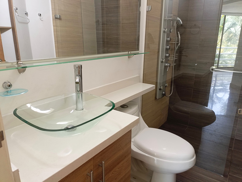 Apartamento de 3 alcobas en arriendo en Miravalle, Medellín, 101 m² · foto 11 de 17