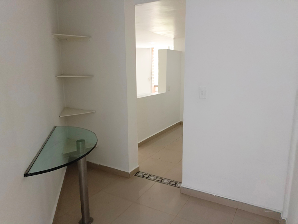 Apartamento de 3 alcobas en arriendo en Miravalle, Medellín, 101 m² · foto 2 de 17