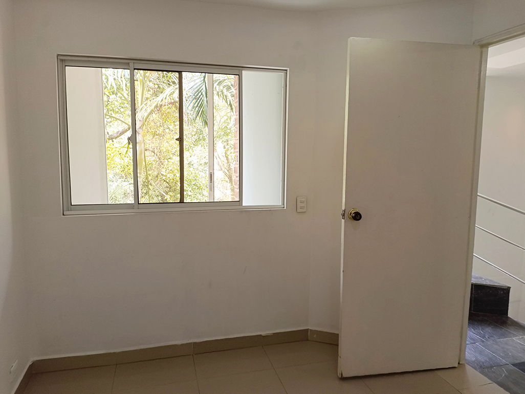 Apartamento de 3 alcobas en arriendo en Miravalle, Medellín, 101 m² · foto 9 de 17