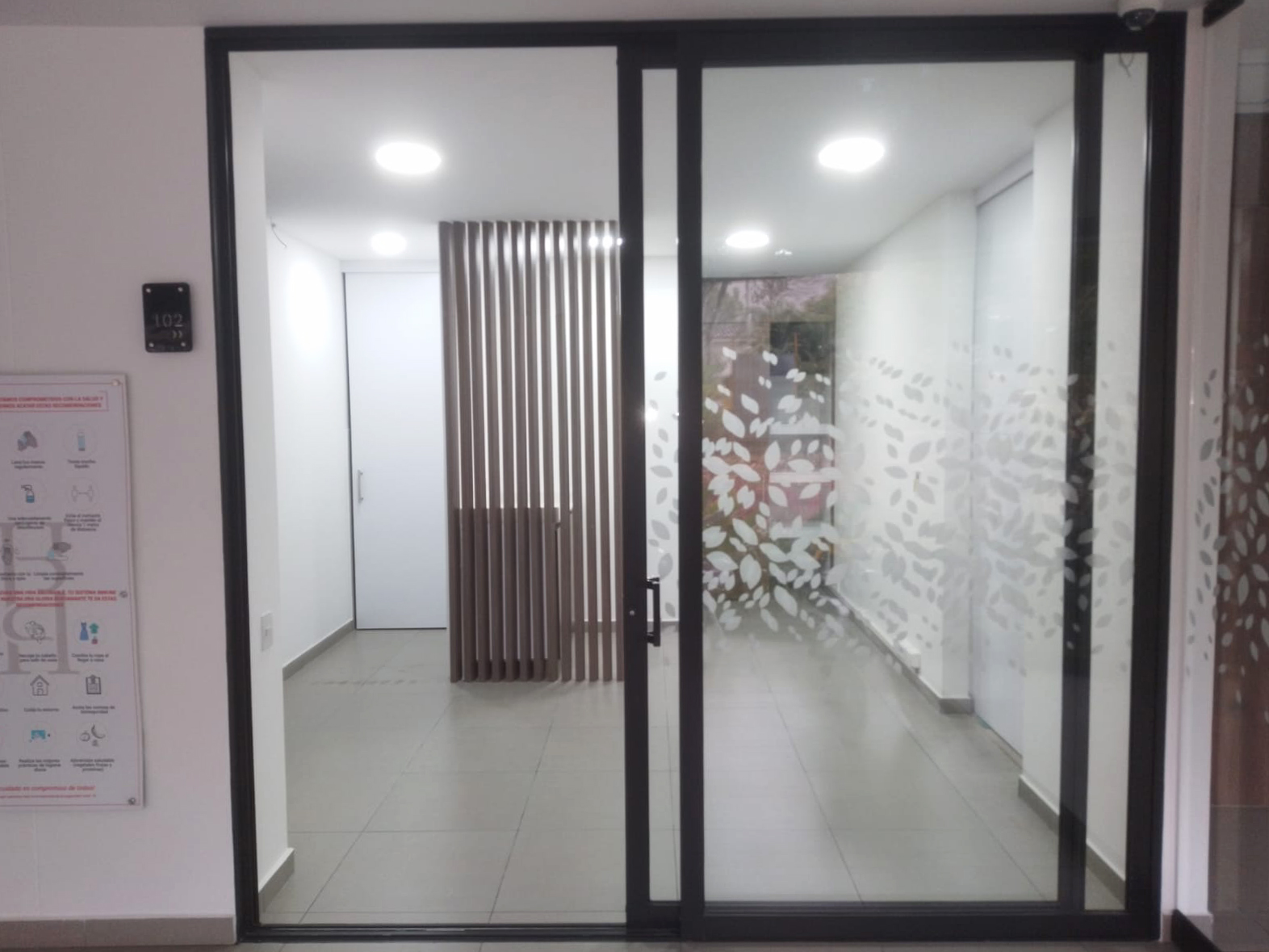 Consultorio en arriendo en Transversal Inferior, Medellín, 53 m² · foto 5 de 12