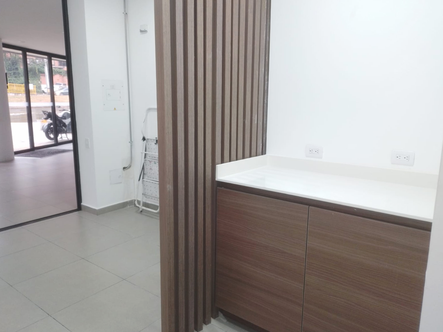 Consultorio en arriendo en Transversal Inferior, Medellín, 53 m² · foto 9 de 12