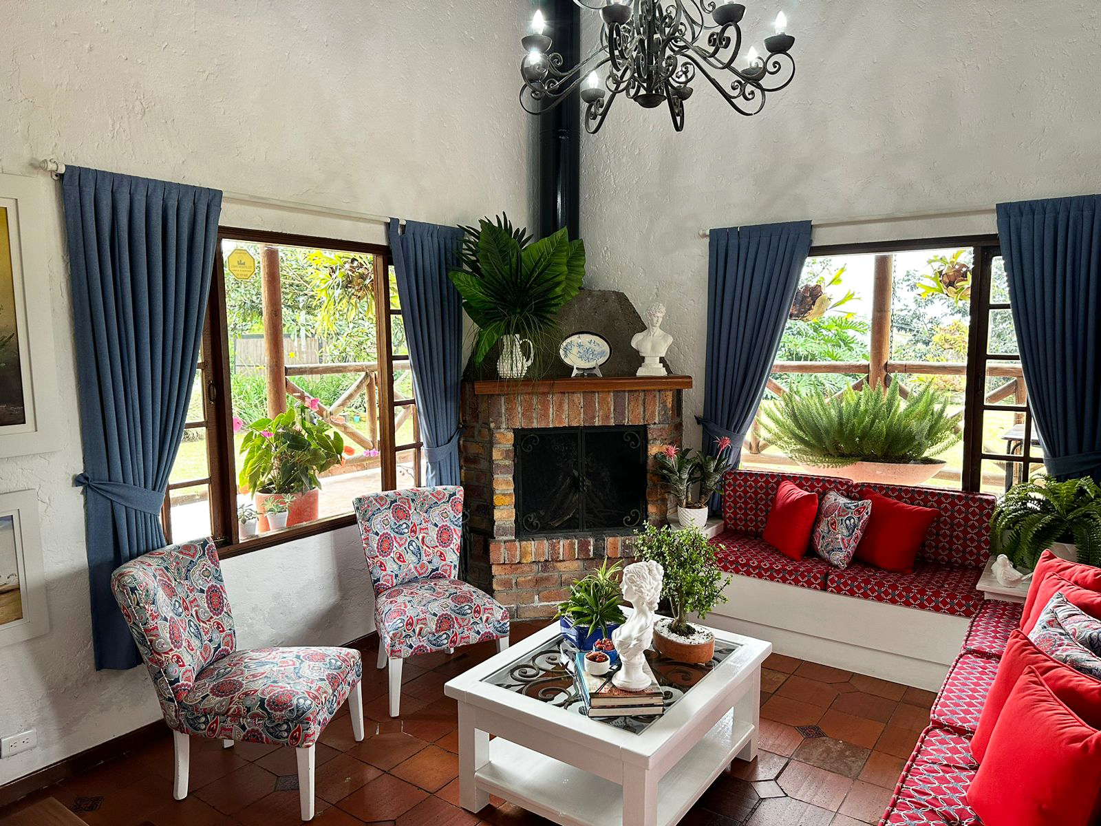 Casa de 4 alcobas en venta en Loma Del Escobero, Envigado, 250 m² · foto 10 de 19