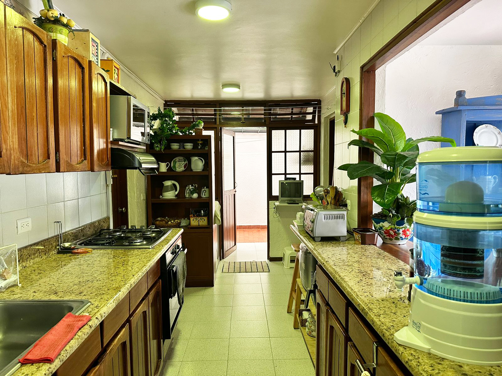 Casa de 4 alcobas en venta en Loma Del Escobero, Envigado, 250 m² · foto 3 de 19