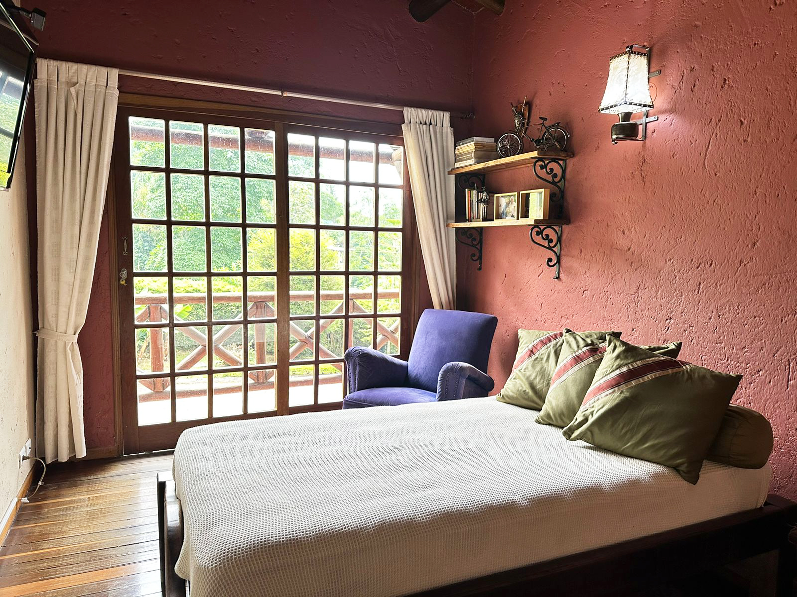 Casa de 4 alcobas en venta en Loma Del Escobero, Envigado, 250 m² · foto 8 de 19