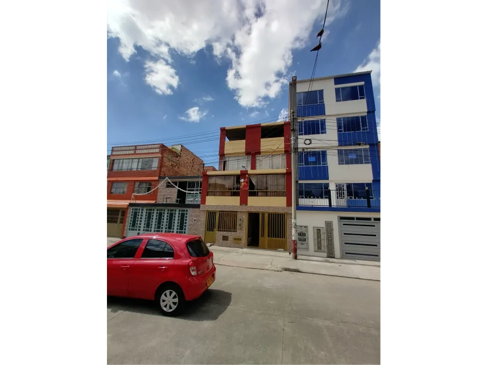Casa en venta en Kennedy Central, Bogotá · foto 2 de 16