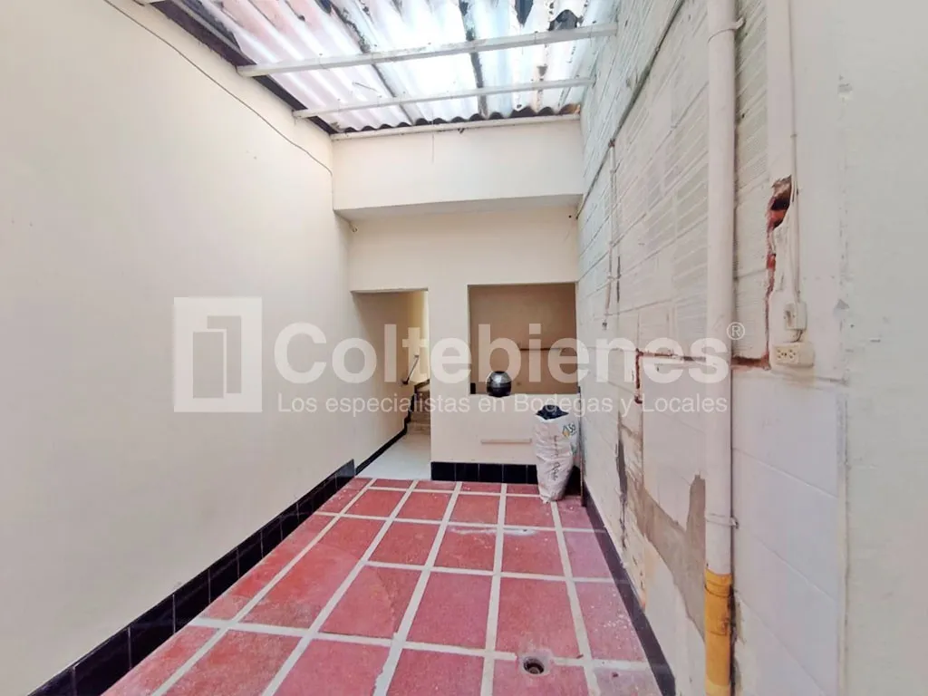 Casa de 7 alcobas en venta en Altamira, Medellín, 180 m² · foto 16 de 24